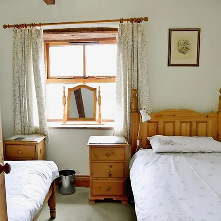 Holiday home Cruck End - E3749